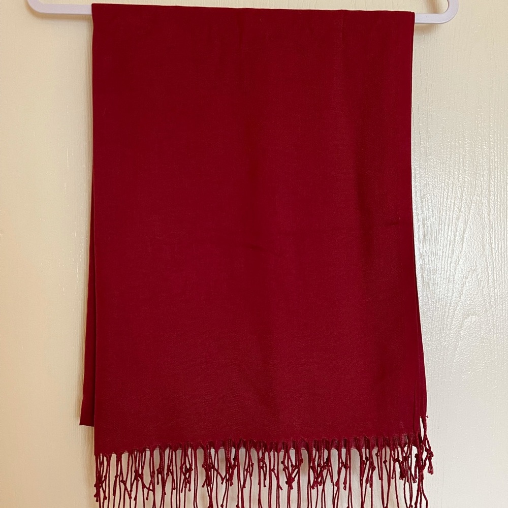 Red pashmina scarf.